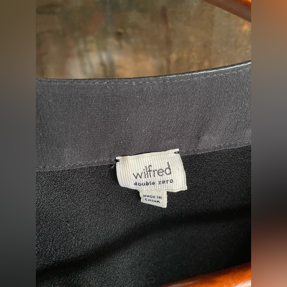 Dress - Picture 6 of 7